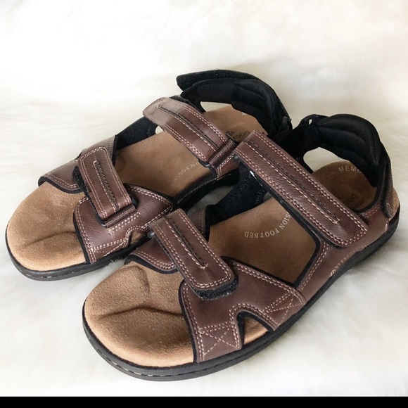 dockers sandals